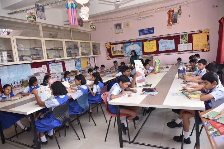 S B Patil Public School-Library
