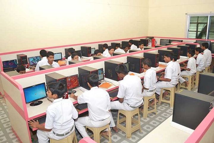 Sadhvi Preetisudhaji International School-Computer lab