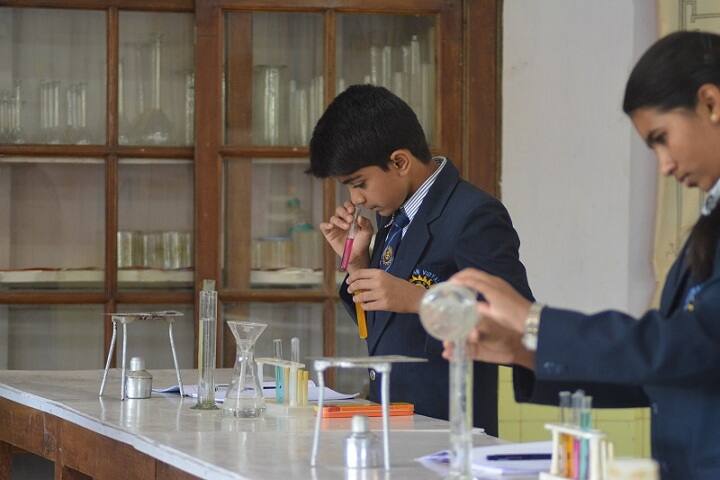 Sanjeewan Vidyalaya-Chemistry Lab
