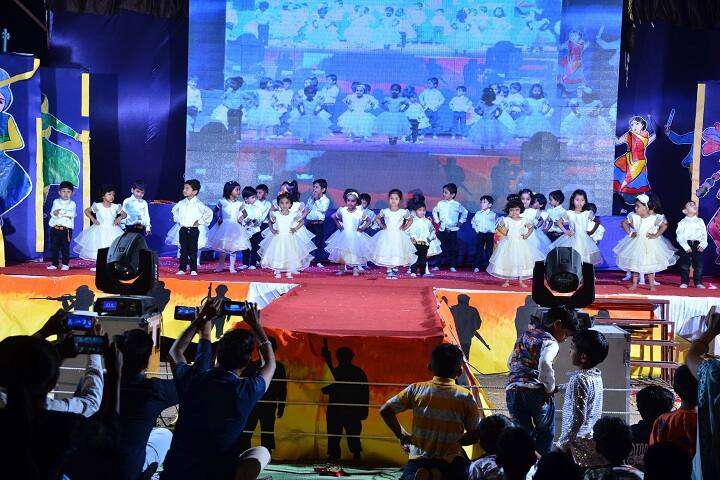 Sanskar International School-Group Dance