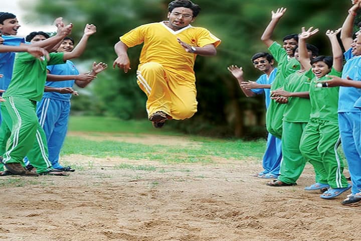 Shree Swaminarayan Gurukul International School-Long Jump