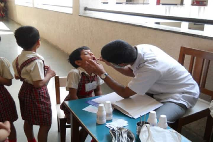 Sinhgad Spring Dale School-Medical Checkup