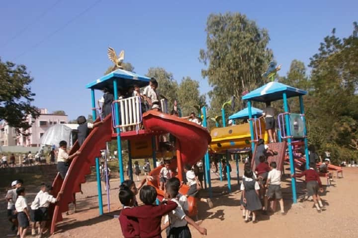 Sinhgad Spring Dale School-Picnic