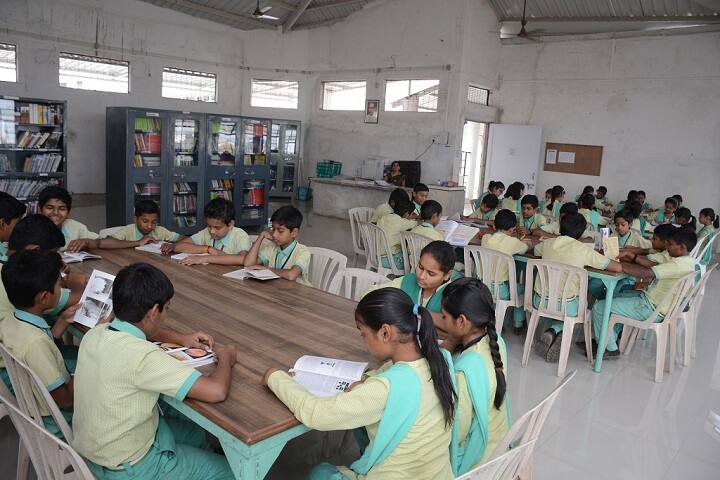 Smt Sarojben Damjibhi Vikamshi Dnyanpeeth-Library