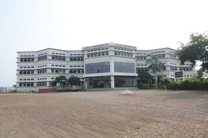 Smt Sarojben Damjibhi Vikamshi Dnyanpeeth-School Building