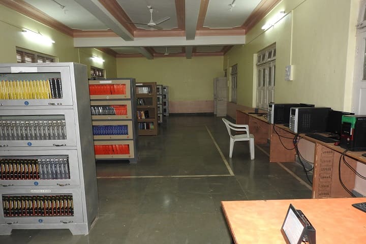 Smt Prayag Karad English Medium High School-Library