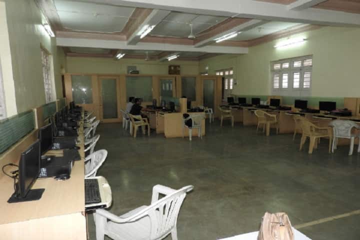Smt Prayag Karad English Medium High School-Computer Lab