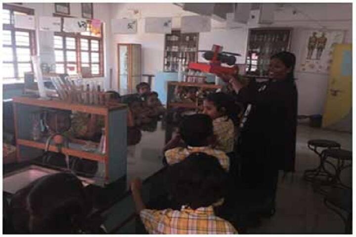 Smt Taramai Vartak Memorial Academy-Science Lab