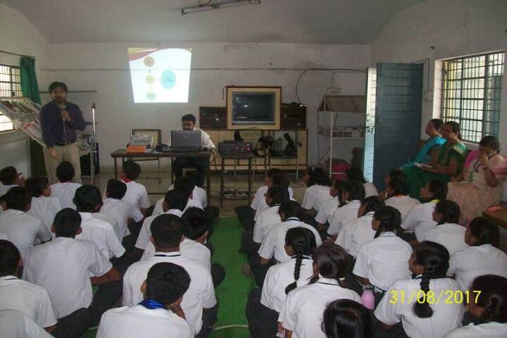 Sunflag School-Presentation Class