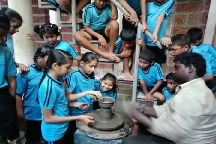 Suyash Central School-Art And Craft