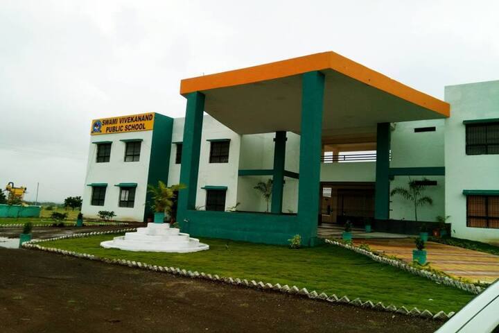 Swami Vivekanand Public School-School Building