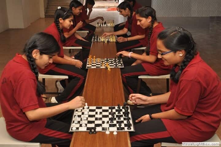 Sweet Memories School-Indoor Games