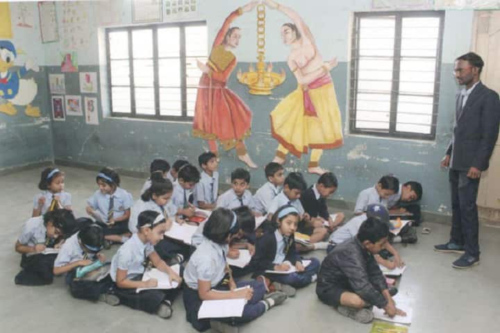 Tapti Public School-Drawing Room