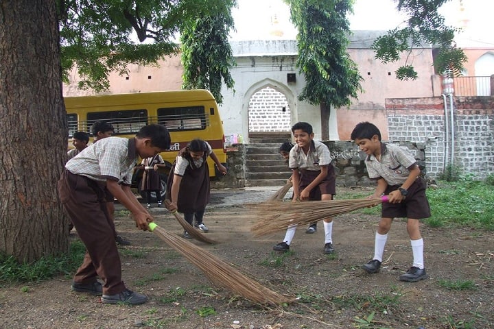 The Chikhli Urban Vidyaniketan-Swacha Bharath
