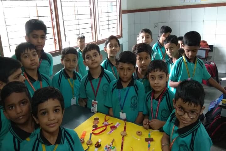 The Swaminarayan School-Rakhi Making