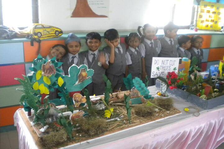 U S English Academy-Science Exhibition