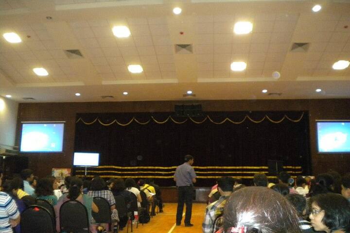 U S English Academy-Workshop@ Ecole Mondiale World
