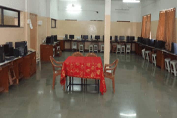 Vidya Prabodhini Prashala English-Computer lab