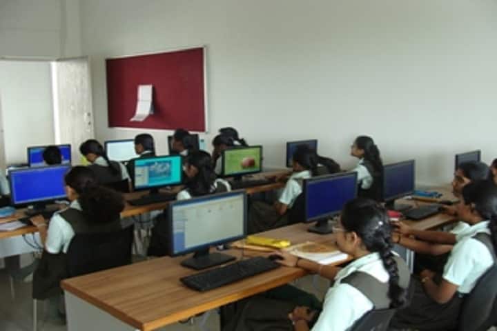 Vidya Pratishthans English Medium School-Computer Lab
