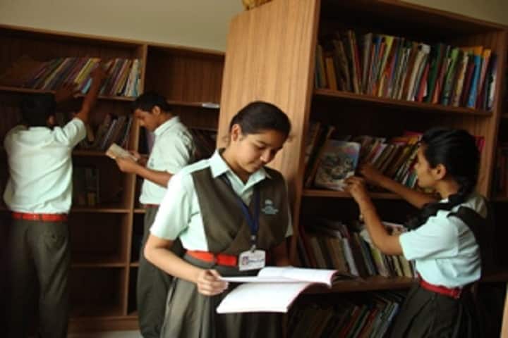 Vidya Pratishthans English Medium School-Library
