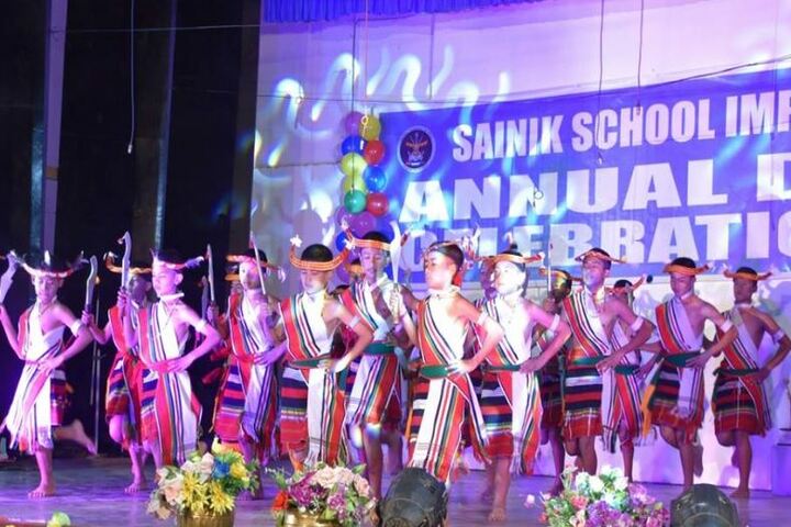 Sainik School-Dance