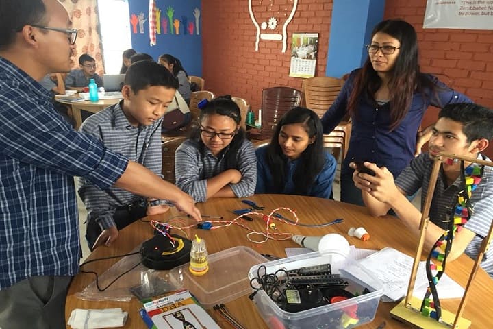 St Paul S Institute-Physic Lab