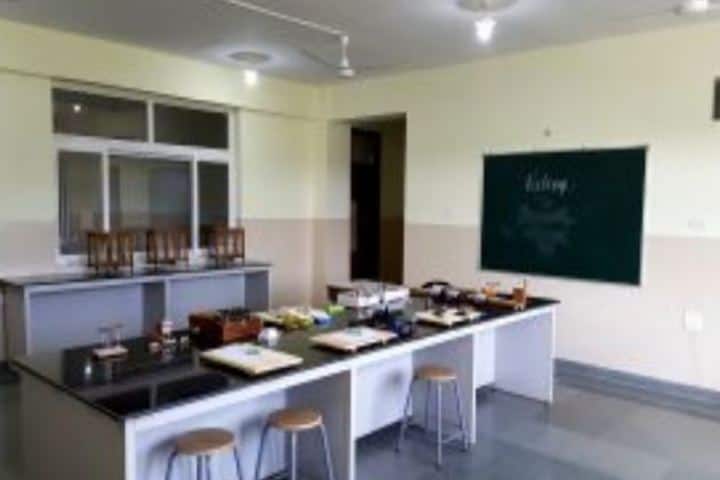 CMCL Vidya Bharati School-Physics Lab