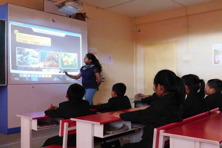 Dmi St Joseph Global School-Digital classroom