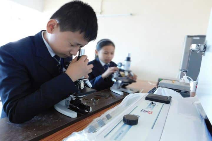 Dmi St Joseph Global School-Biology-Lab