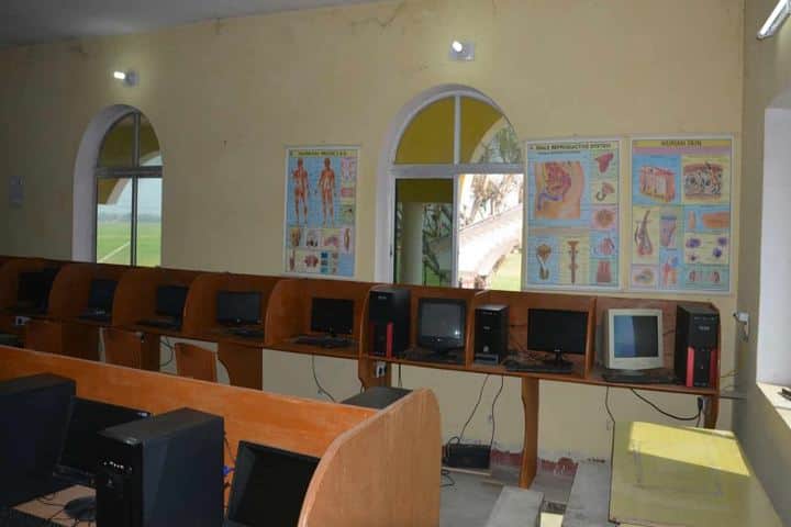 Divya Bhaskar Public School-Computer Lab