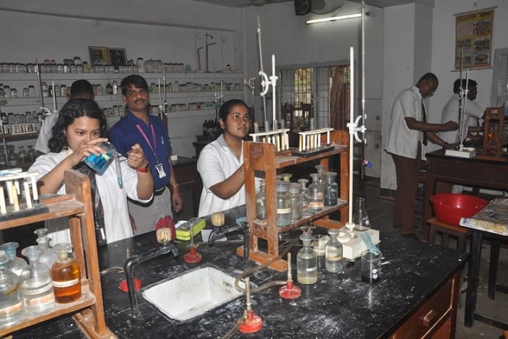 Dav Public School-Chemistry-Laboratory