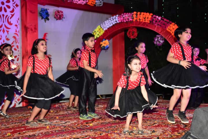 DAV Public School - Dance