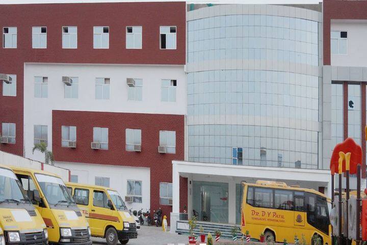 Dr D Y Patil Pushapalata Patil International School-Campus View