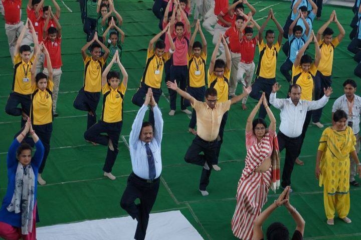 Dr D Y Patil Pushapalata Patil International School-Yoga
