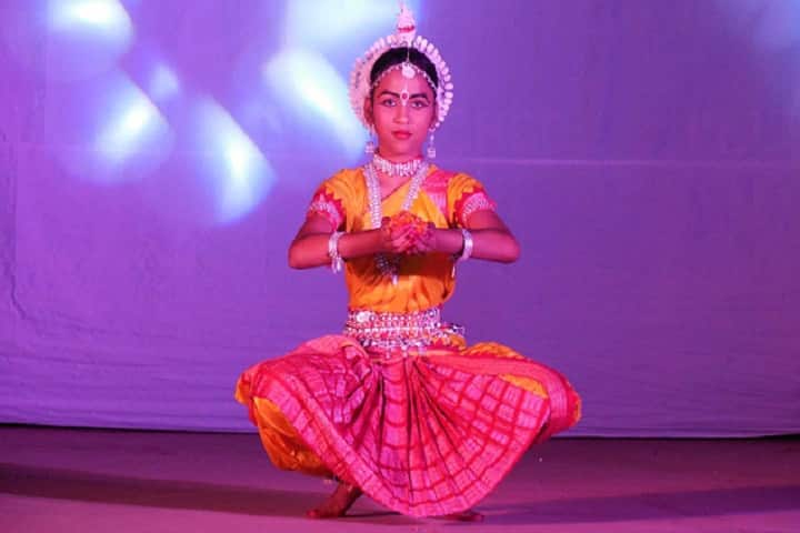 Emil DAV Public School-Dance Event