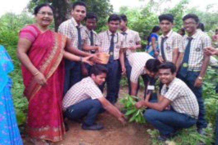 Hind Zinc Vidyalaya-Tree Planting