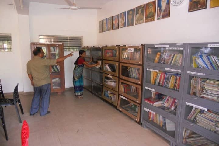 Kendriya Vidyalaya No 2-Library