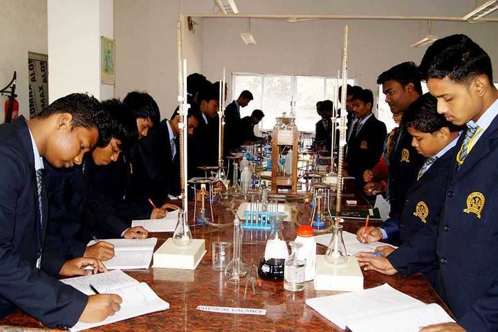 Kerala English Medium School-Chemistry-Lab