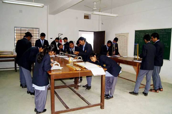 Kerala English Medium School-Physic-Lab