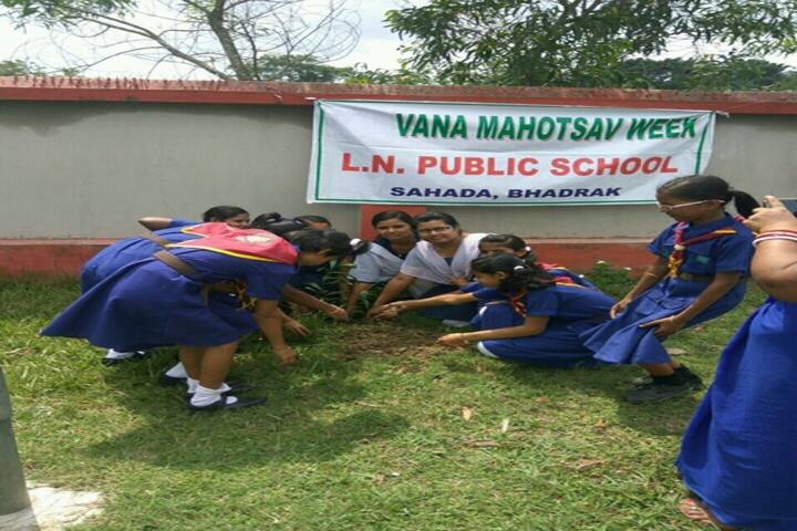 Laxmi Narayan Public School-Tree-Plantation