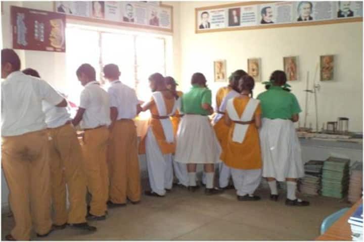 Maharishi Vidya Mandir-Science Lab