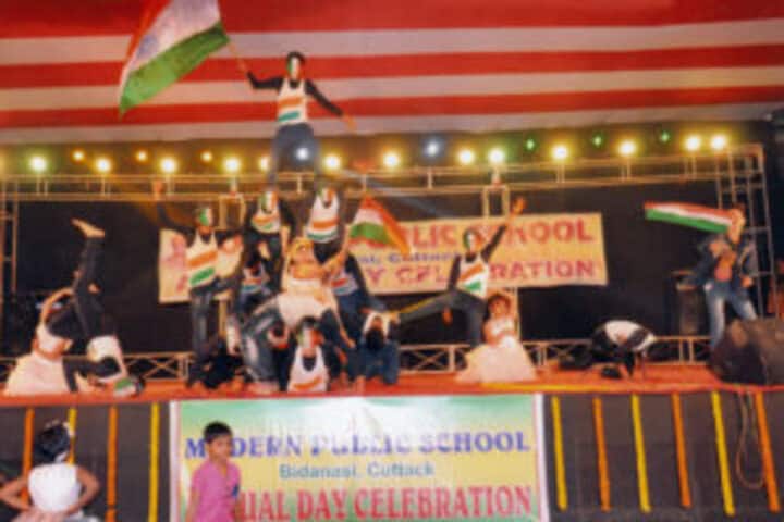 Modern Public School-Independence-Day
