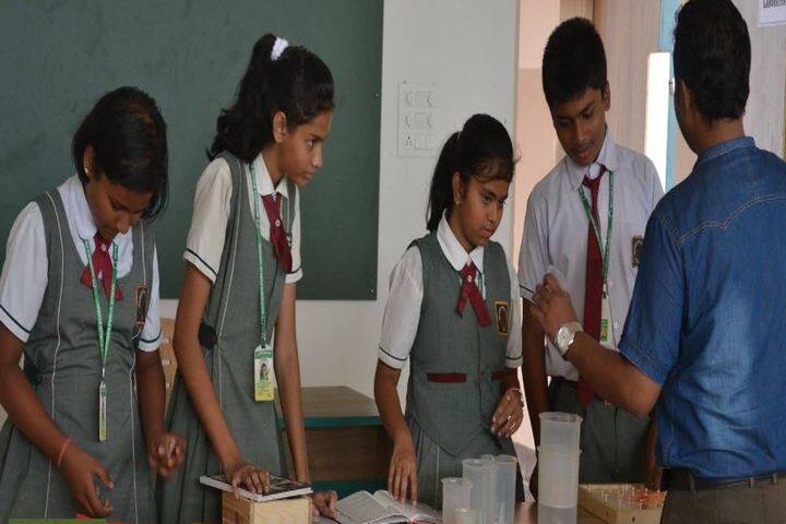 "Mothers Public School-Maths-Lab"