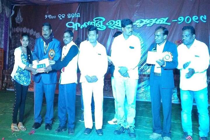 Odisha Adarsha Vidyalaya-Prize