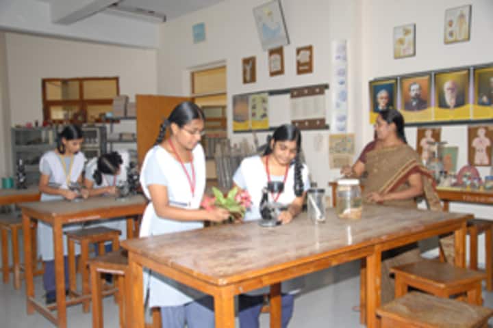 Akshara School-Biology Lab