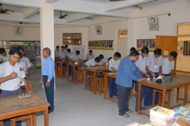 Akshara School-Physics Lab