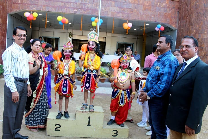 Rotary Public School-Prizes