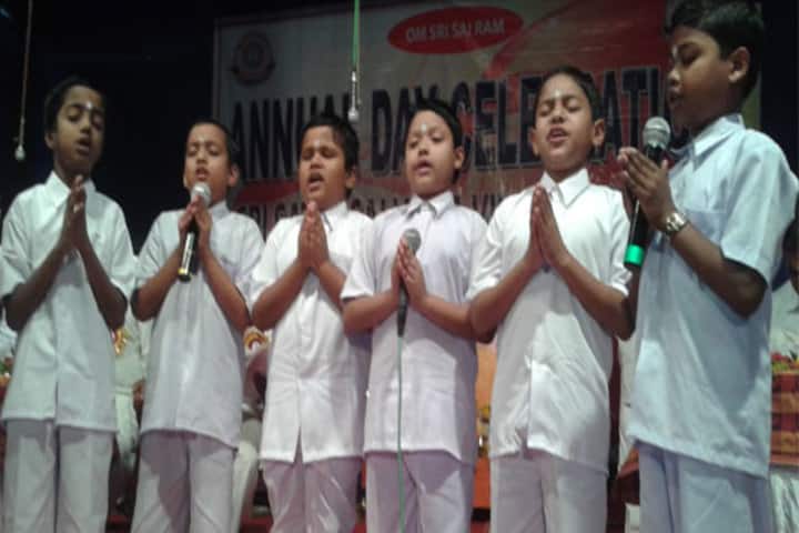 Sri Sathya Sai Vidya Vihar English Medium School-Group Song