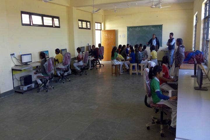 Swami Vivekanand Government Model School-Computer Lab