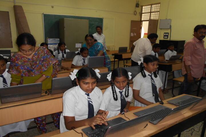 Jawahar Navodaya Vidyalaya Yanam-Samsung Lab